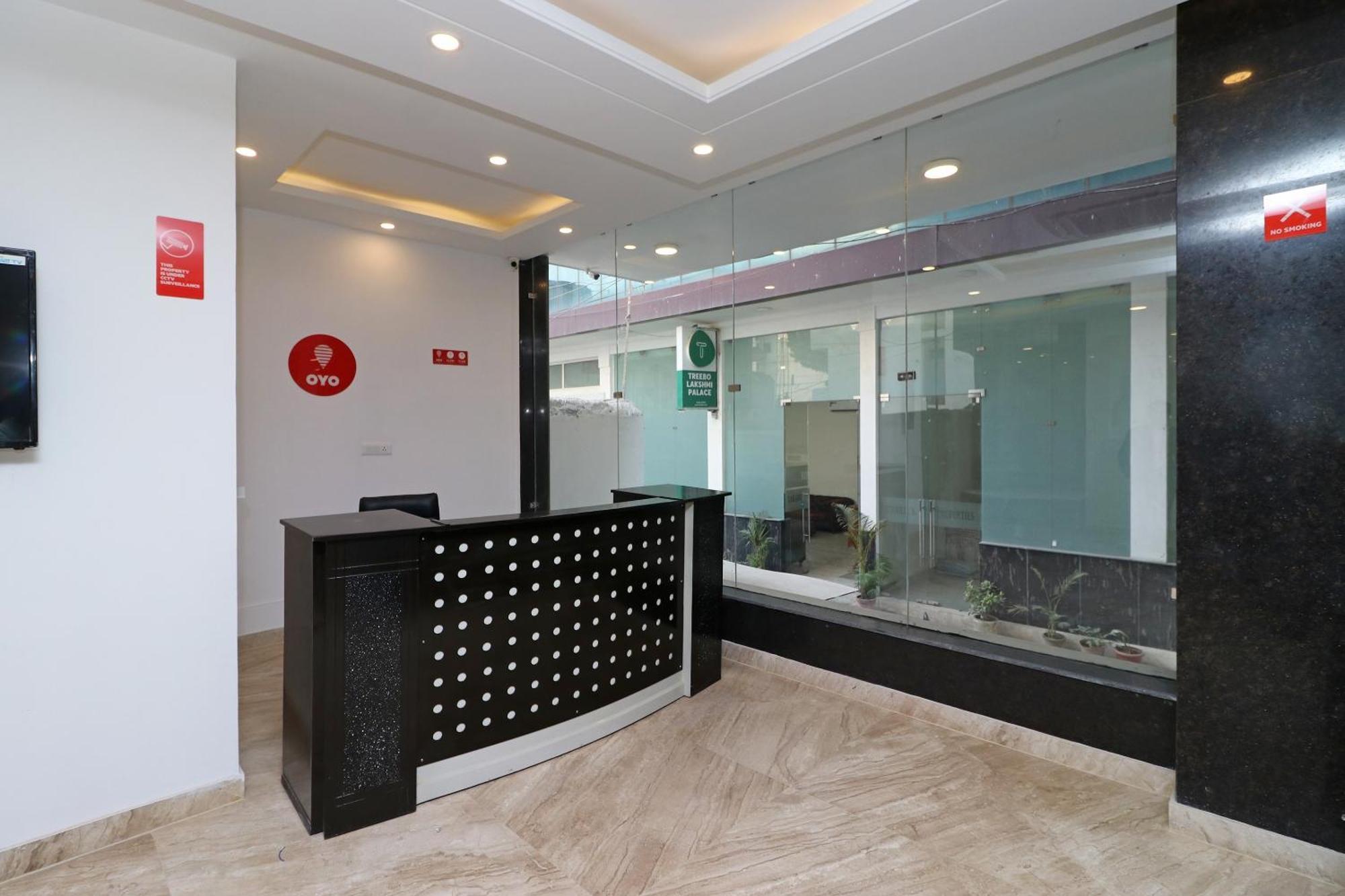 Hotel O Aamara Нью-Дели Экстерьер фото