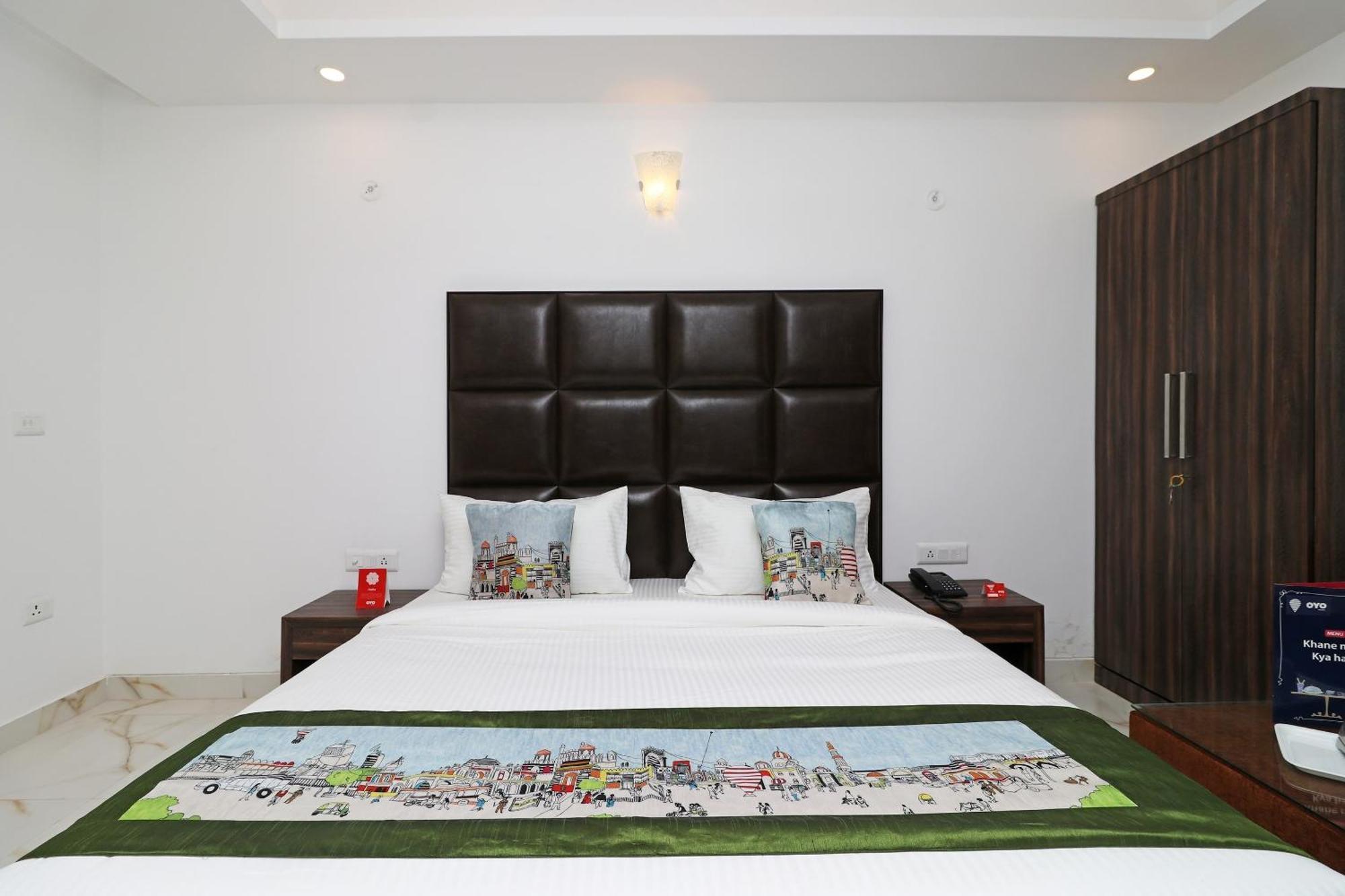Hotel O Aamara Нью-Дели Экстерьер фото