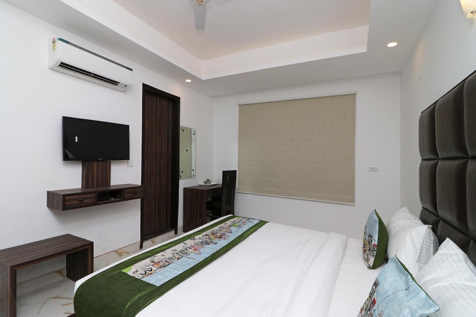 Hotel O Aamara Нью-Дели Экстерьер фото